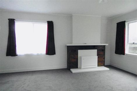 Photo of property in 27 Bulteel Street, New Plymouth, 4310