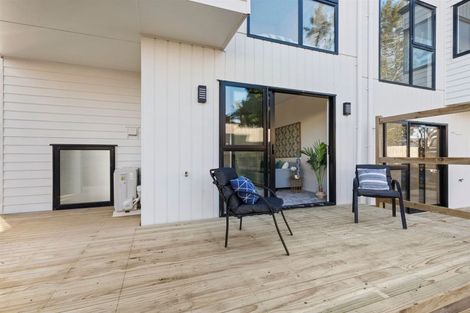 Photo of property in 13 Paina Crescent, Massey, Auckland, 0614