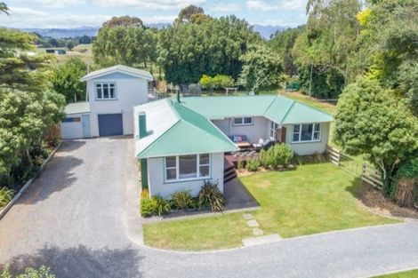 Photo of property in 432 Kawiu Road, Levin, 5510