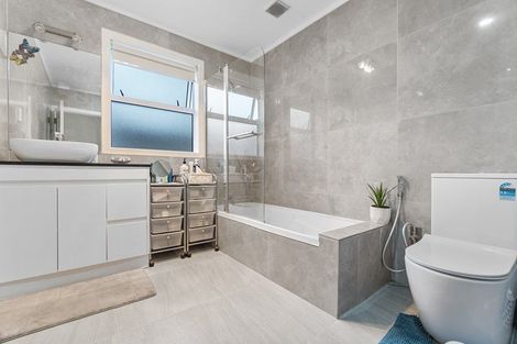 Photo of property in 38 Peachgrove Road, Hamilton East, Hamilton, 3216