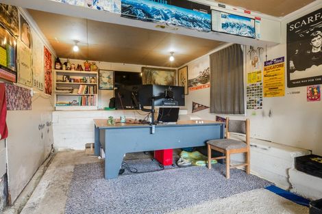 Photo of property in 32 Papakowhai Road, Papakowhai, Porirua, 5024