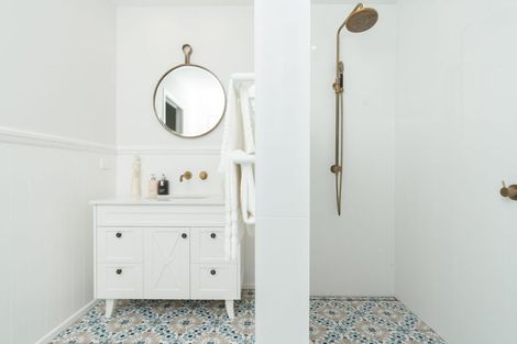 Photo of property in 10 Woodstock Road, Fairfield, Hamilton, 3214