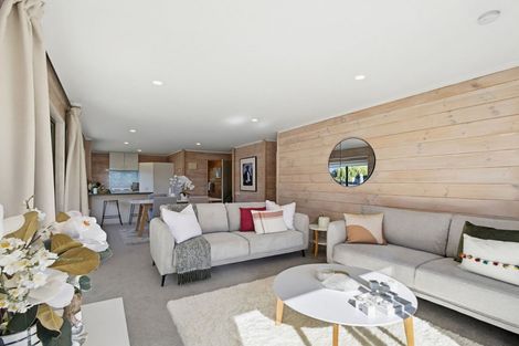 Photo of property in 2/434 Hibiscus Coast Highway, Orewa, 0931