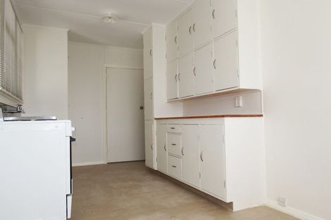 Photo of property in 3 Sutton Place, Hawera, 4610