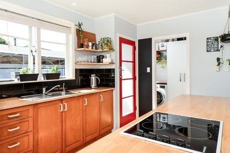 Photo of property in 12 Bruce Avenue, Glenview, Hamilton, 3206