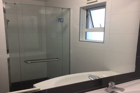 Photo of property in 5c Catherine Crescent, Moturoa, New Plymouth, 4310