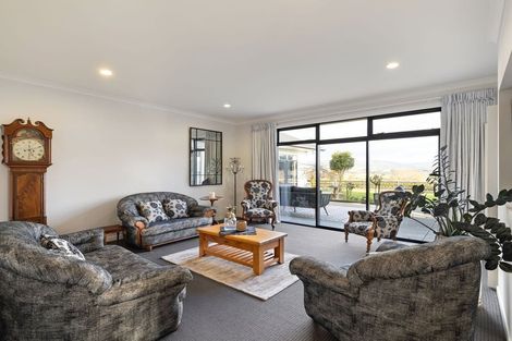 Photo of property in 58 Rodeo Drive, Kelvin Grove, Palmerston North, 4414
