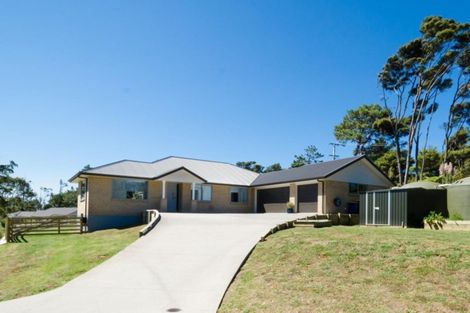 Photo of property in 24b Sunnyvale Road, Swanson, Auckland, 0614