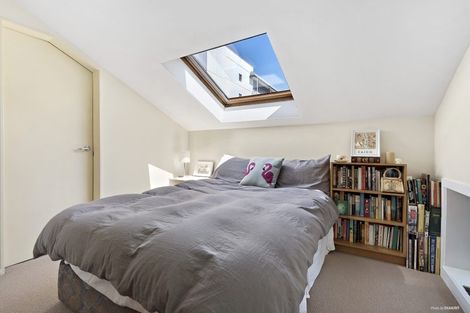 Photo of property in Courtenay Mews Apartments, 18/14 Alpha Street, Te Aro, Wellington, 6011