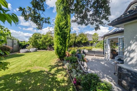 Photo of property in 33 Seymour Road, Mellons Bay, Auckland, 2014