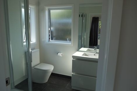 Photo of property in 7b Tawa Street, Waikanae, 5036