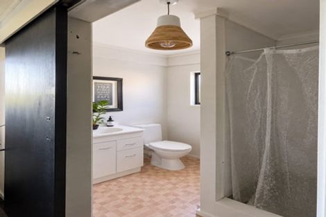 Photo of property in 33a Fitzroy Road, Fitzroy, New Plymouth, 4312