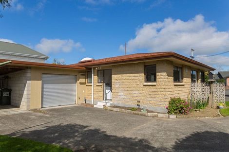 Photo of property in 18 Victoria Avenue, Dannevirke, 4930