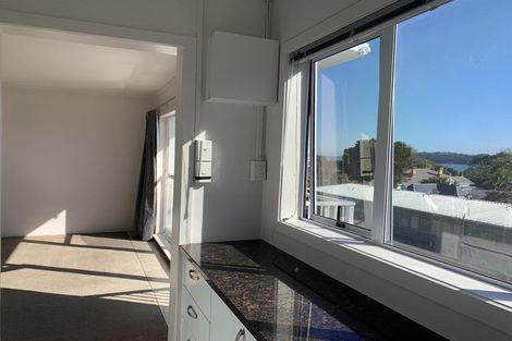 Photo of property in 9h Emmett Street, Herne Bay, Auckland, 1011