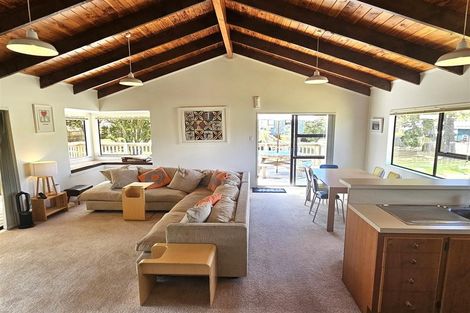 Photo of property in 173 Waimaire Avenue, Matarangi, Whitianga, 3592