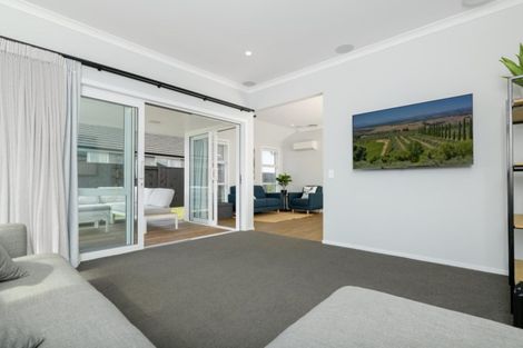 Photo of property in 5 Jeffs Way, Papamoa Beach, Papamoa, 3118