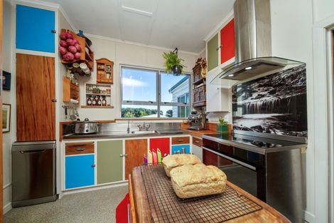 Photo of property in 7091 South Road, Warea, New Plymouth, 4381