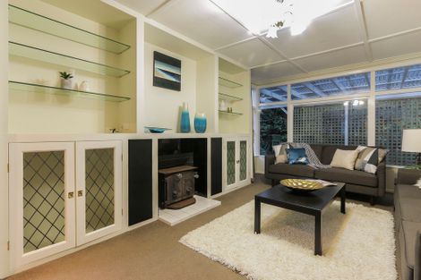 Photo of property in 27 Victory Road, Laingholm, Auckland, 0604