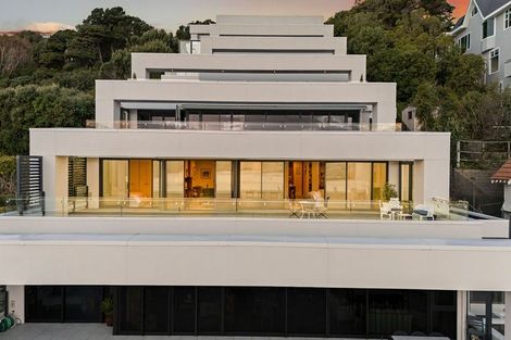 Photo of property in 4/308 Oriental Parade, Oriental Bay, Wellington, 6011