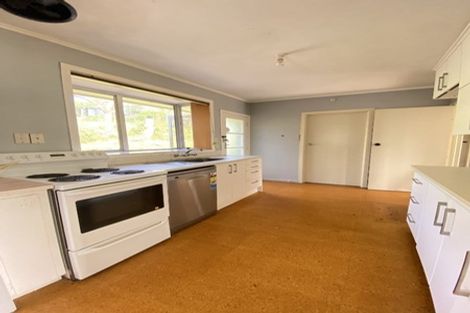 Photo of property in 11 Beswick Place, Birkdale, Auckland, 0626