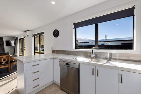 Photo of property in 36 Perriam Place, Mount Pisa, Cromwell, 9383