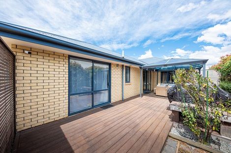 Photo of property in 43a Shortland Street, Wainoni, Christchurch, 8061