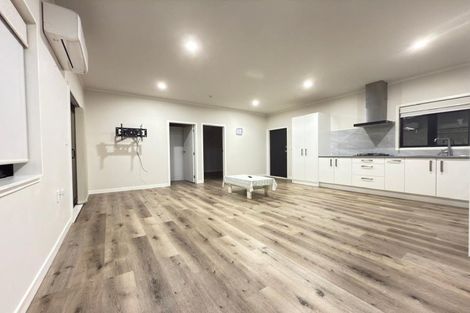 Photo of property in 4 Syntax Place, Conifer Grove, Takanini, 2112