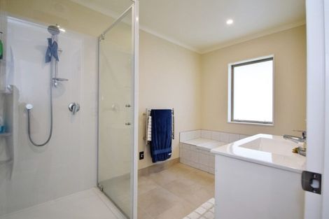Photo of property in 66 Manu Drive, Kaiwaka, 0573