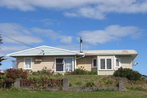 Photo of property in 82 Seabury Avenue, Foxton Beach, Foxton, 4815