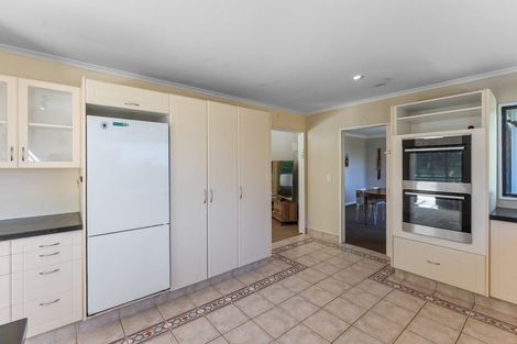 Photo of property in 38 Greenwood Boulevard, Otaki, 5512