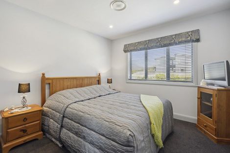 Photo of property in 71 Endeavour Drive, Whitby, Porirua, 5024