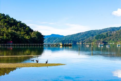 Photo of property in 5b Lady Cobham Grove, Anakiwa, Picton, 7281