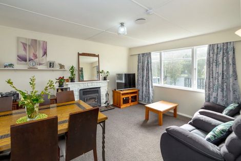 Photo of property in 22 Brandon Street, Featherston, 5710