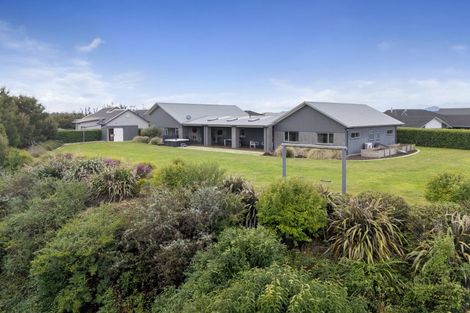 Photo of property in 37 Jarrett Terrace, Leamington, Cambridge, 3432