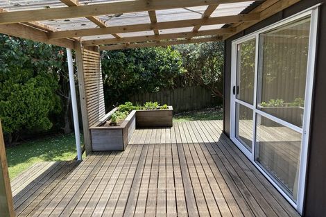 Photo of property in 57 View Road, Henderson, Auckland, 0612