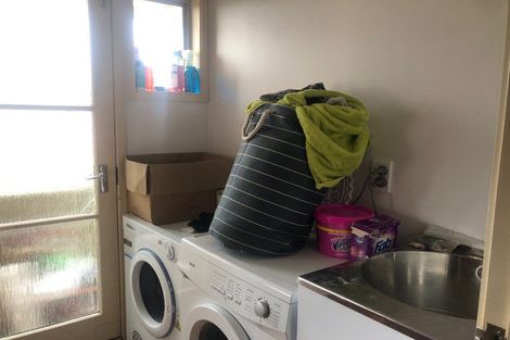 Photo of property in 2/1 Dakota Avenue, Beach Haven, Auckland, 0626