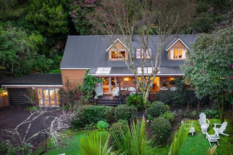 Photo of property in 13 Bush Road, Waiatarua, Auckland, 0604