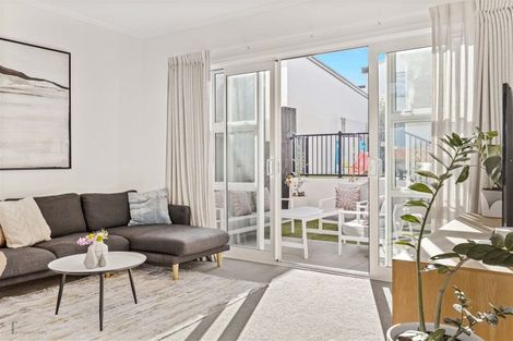 Photo of property in 13 Frances Bryers Road, Hobsonville, Auckland, 0616