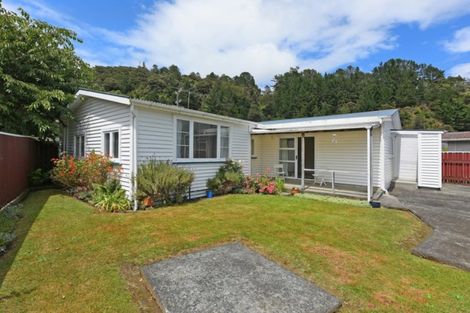 Photo of property in 9 Lane Street, Wallaceville, Upper Hutt, 5018