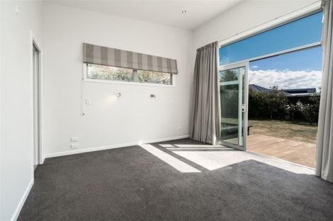 Photo of property in 9 Crown Close, Prebbleton, 7604