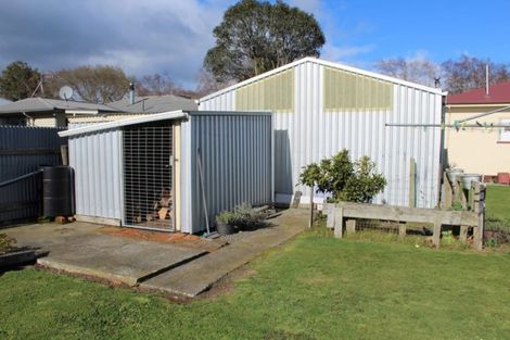 Photo of property in 15 Neptune Street, Dannevirke, 4930