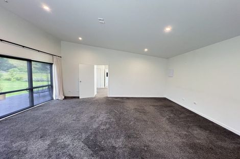 Photo of property in 67 Whitemans Valley Road, Whitemans Valley, Upper Hutt, 5371