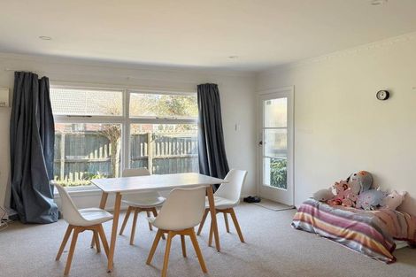 Photo of property in 2/15 Jeffreys Road, Fendalton, Christchurch, 8052