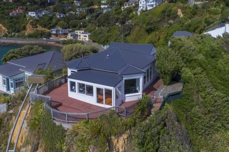 Photo of property in 76 Evans Bay Parade, Roseneath, Wellington, 6021