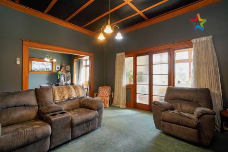 Photo of property in 1 Home Street, Winton, 9720