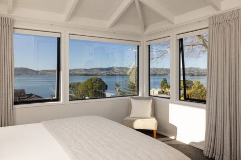 Photo of property in 253 Devonport Road, Tauranga, 3110