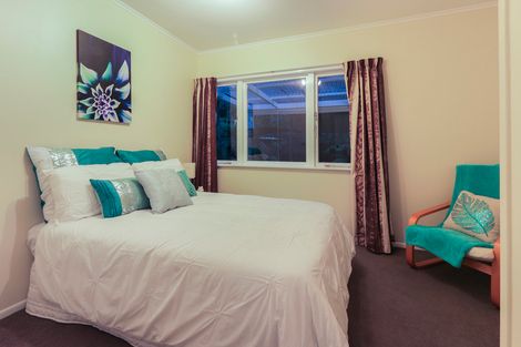 Photo of property in 27 Victory Road, Laingholm, Auckland, 0604