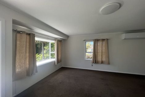 Photo of property in 31 Creamer Avenue, Belmont, Auckland, 0622