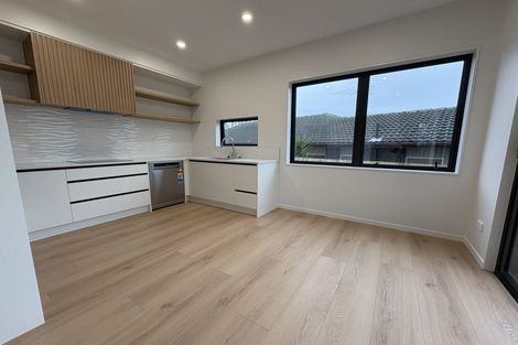 Photo of property in 129c Oaktree Avenue, Browns Bay, Auckland, 0630