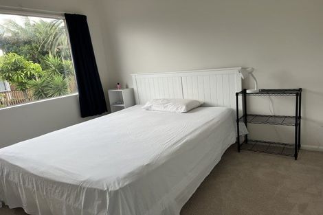 Photo of property in 44a Rodney Street, Howick, Auckland, 2014